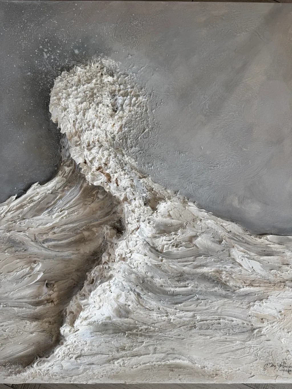 Whispers of the Ocean: A Monochrome Wave in Fluid Motion