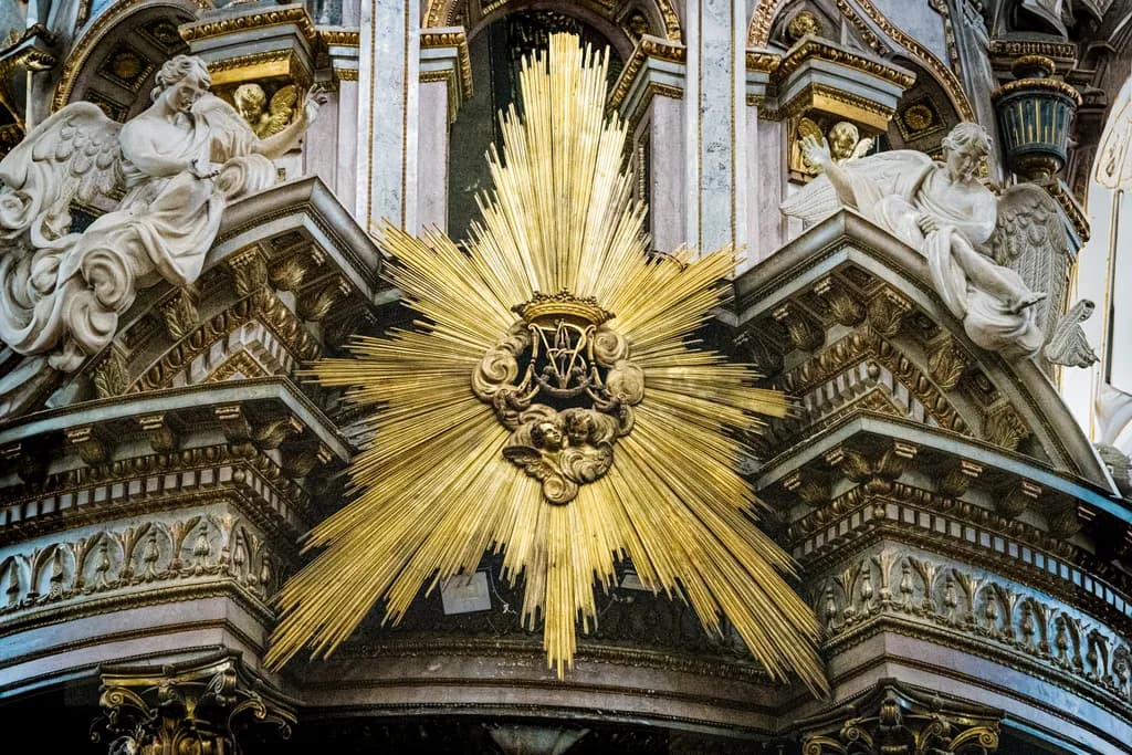 Golden Radiance: An Ornate Architectural Embrace of Angelic Splendor