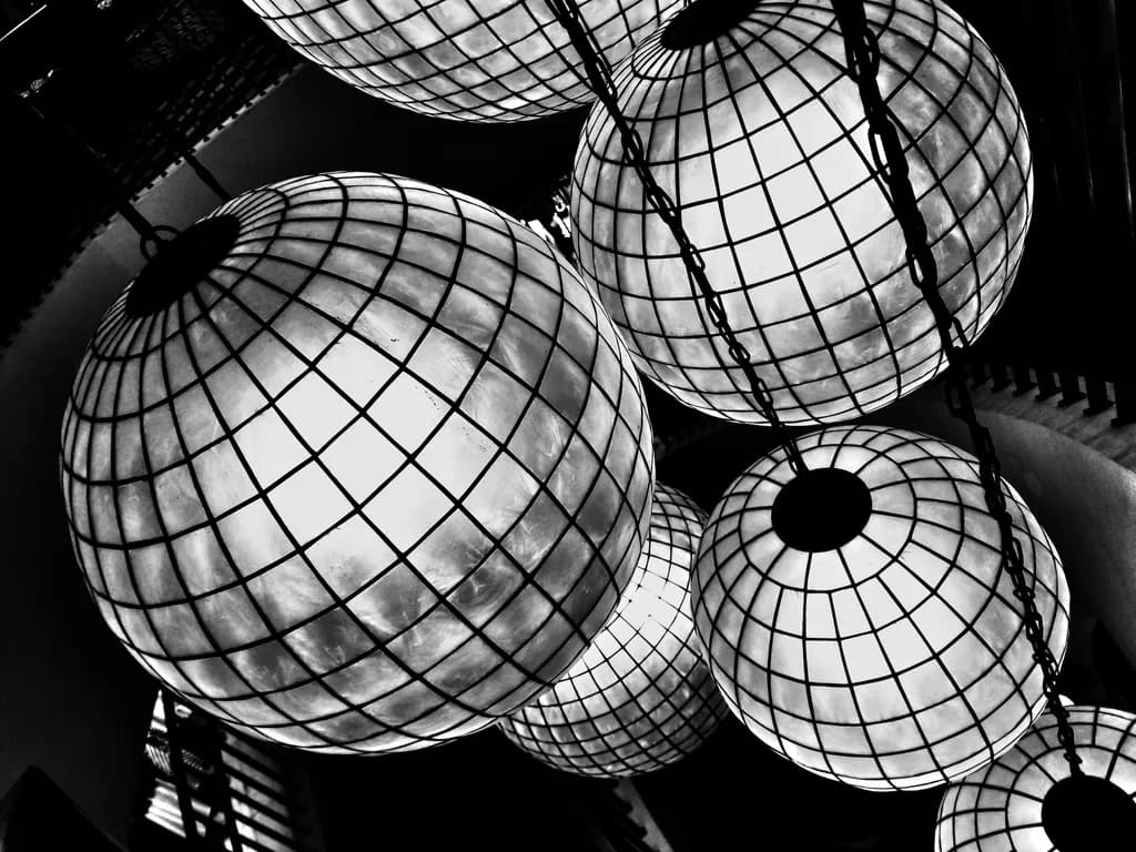 BR Lantern Cluster