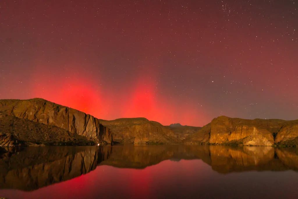 Canyon Aurora