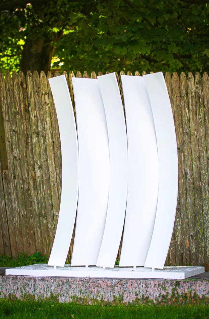 Curved Harmony