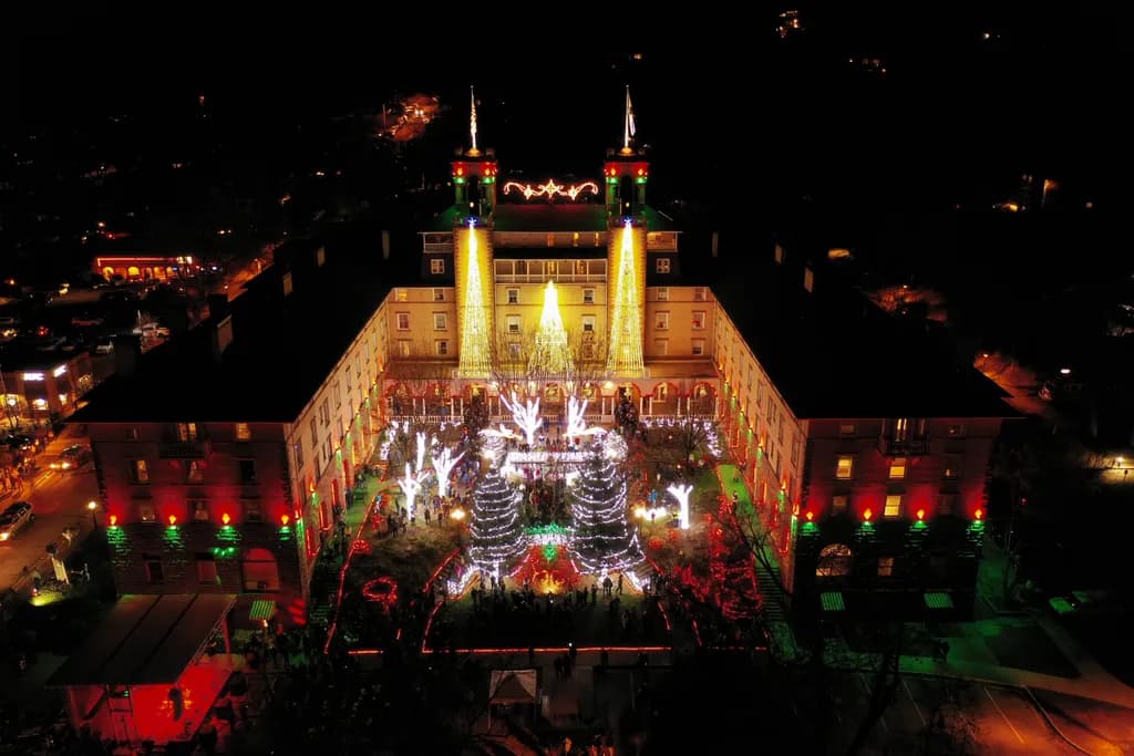 28th Annual Lighting Ceremony at Hotel Colorado
