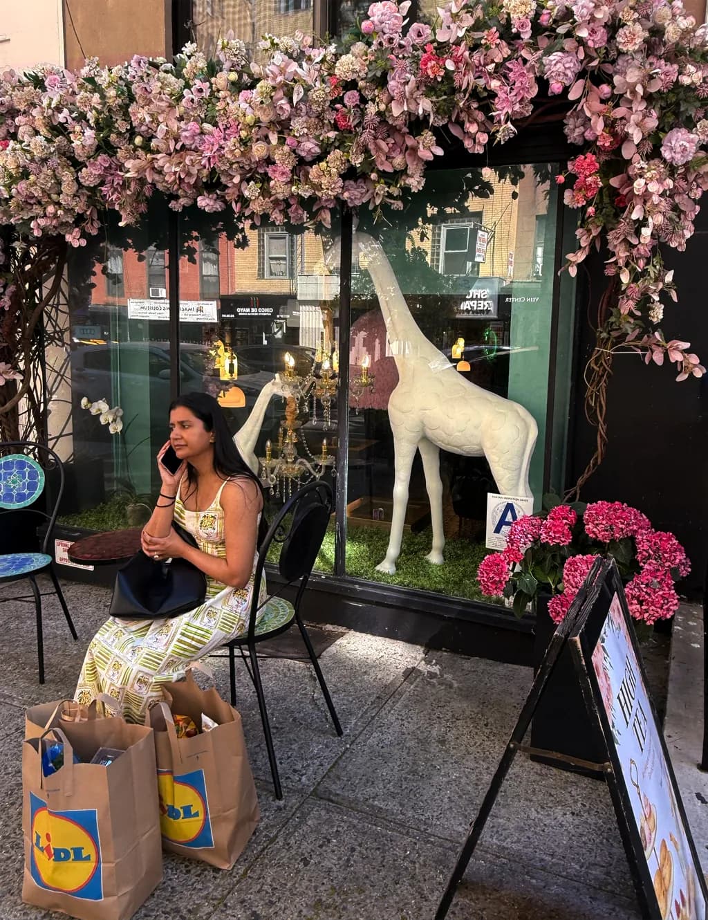 High Tea + Giraffes