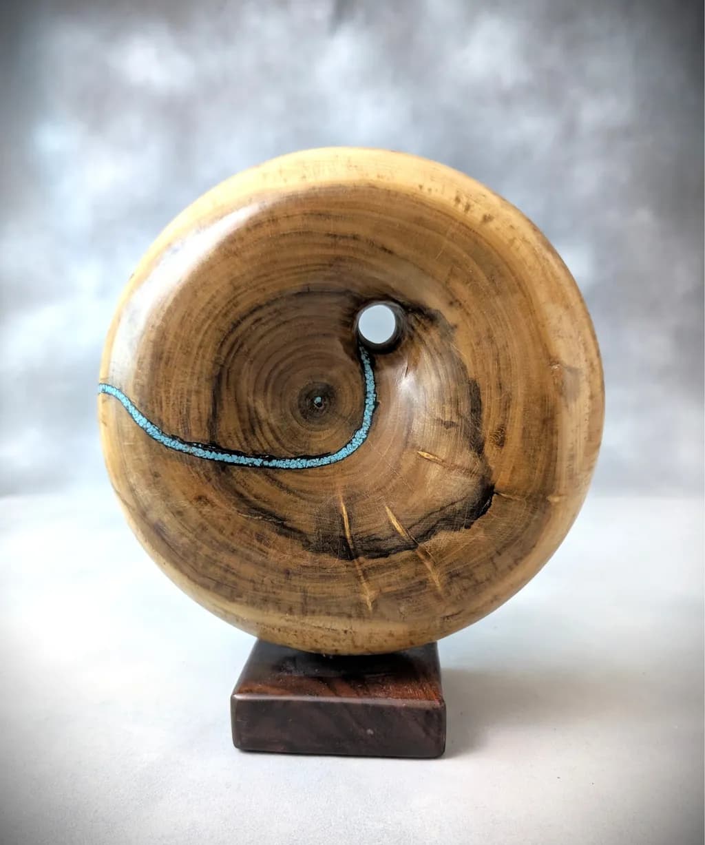 Turquoise Vein Circle