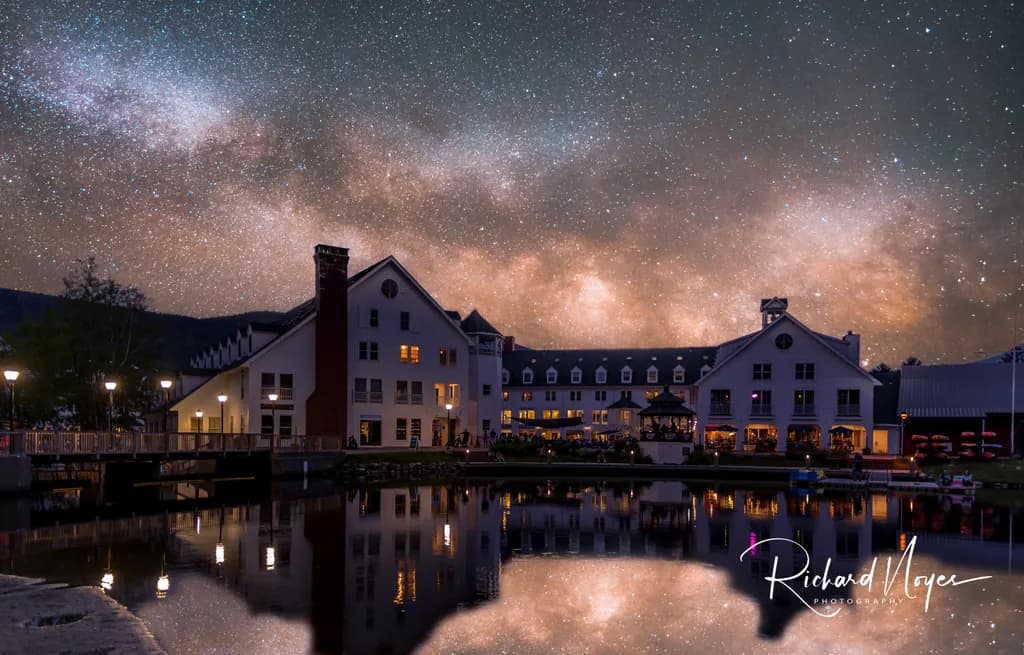 Celestial Reflections: A Serene Night Over the Lakeside Lodge