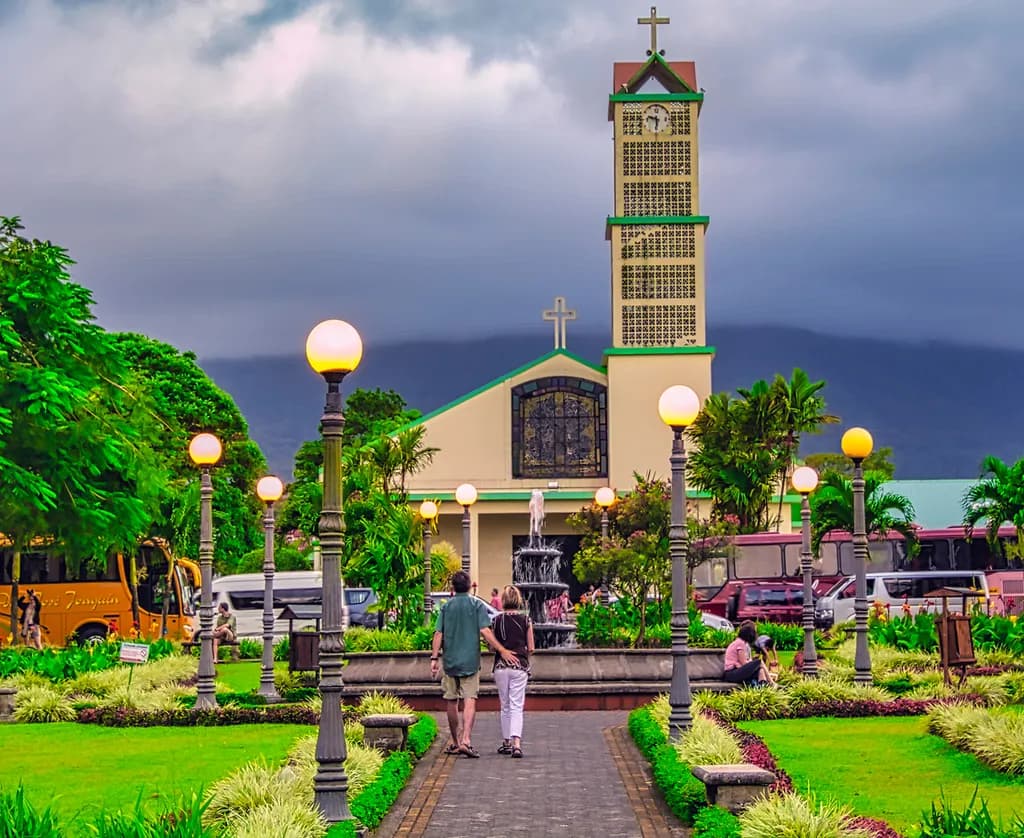 A Stroll Through Alajuela's Green Oasis