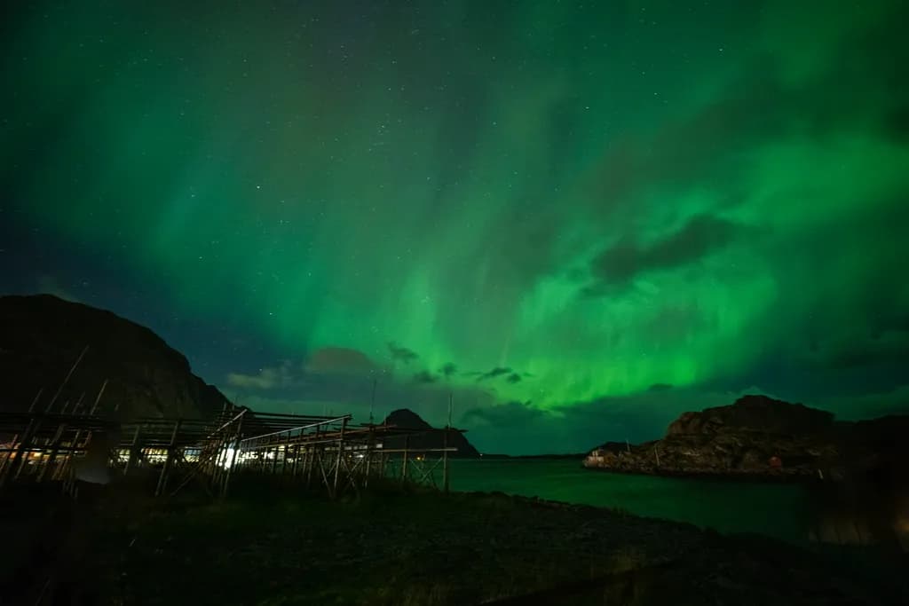 Whispers of the Aurora: A Dance of Light and Shadow in the Northern Sky
