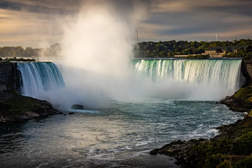 Whispering Mist, Roaring Falls