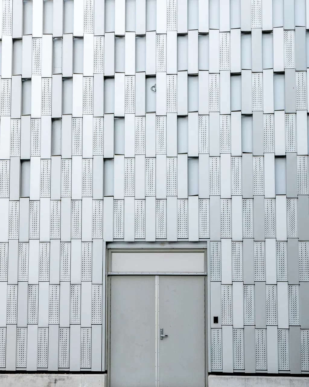 Geometric Facade