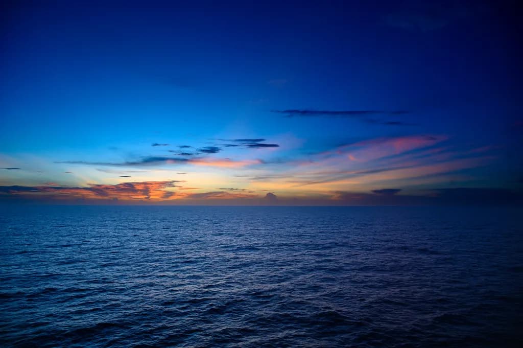Whispers of the Ocean: A Serene Sunset Over Endless Waters