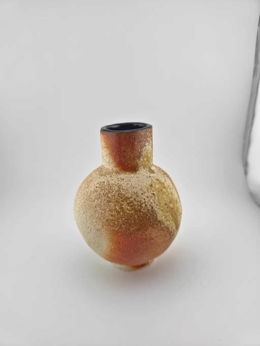 Earthen Orb Vessel
