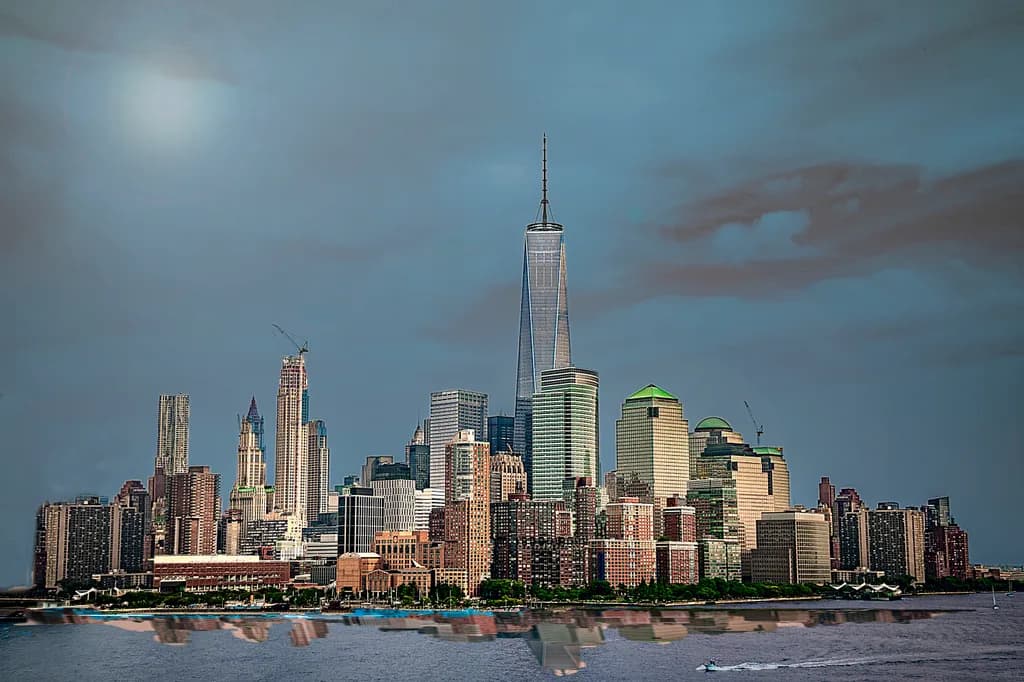 Urban Reflections: A Majestic Cityscape of Skyscrapers and Skyline Serenity