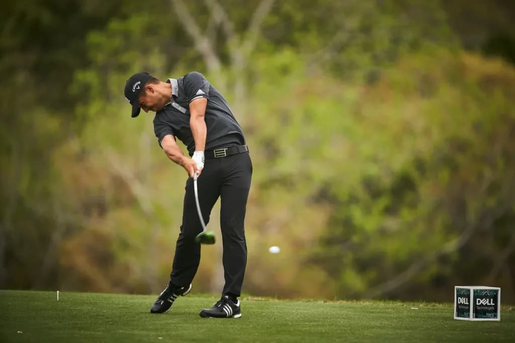 Swinging into Victory: The Art of Competitive Golf in Motion