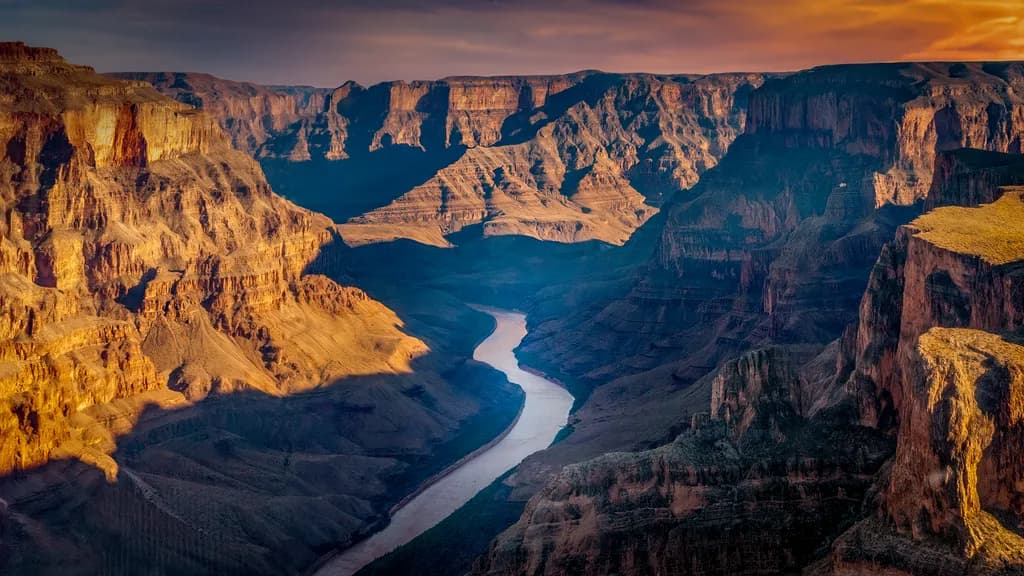 Grand Canyon Landscape Photography: Majestic River Views