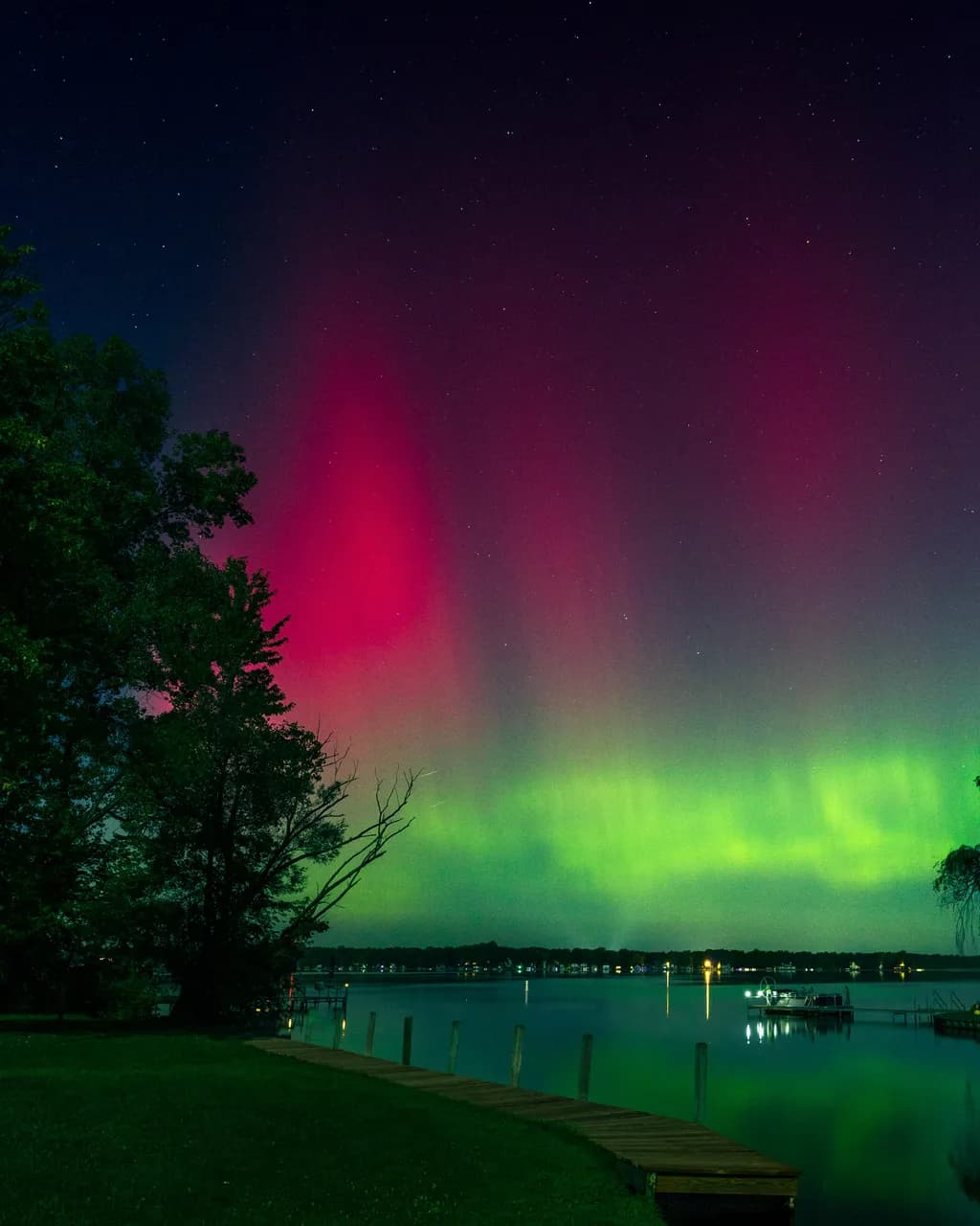 Aurora Reflections