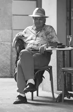 Quiet Connoisseur Observer
