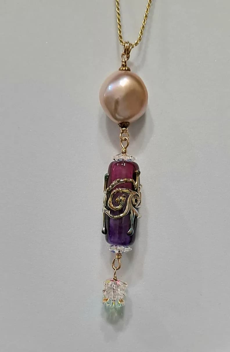 Elegant Harmony: A Unique Blend of Pearl and Amethyst in Handcrafted Jewelry