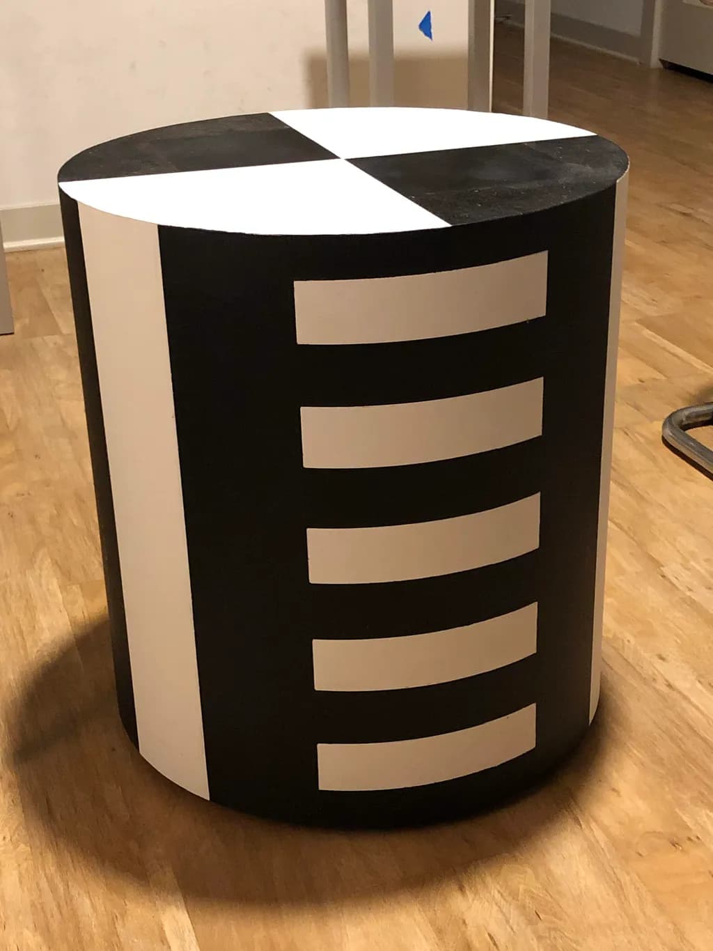Monochrome Geometry