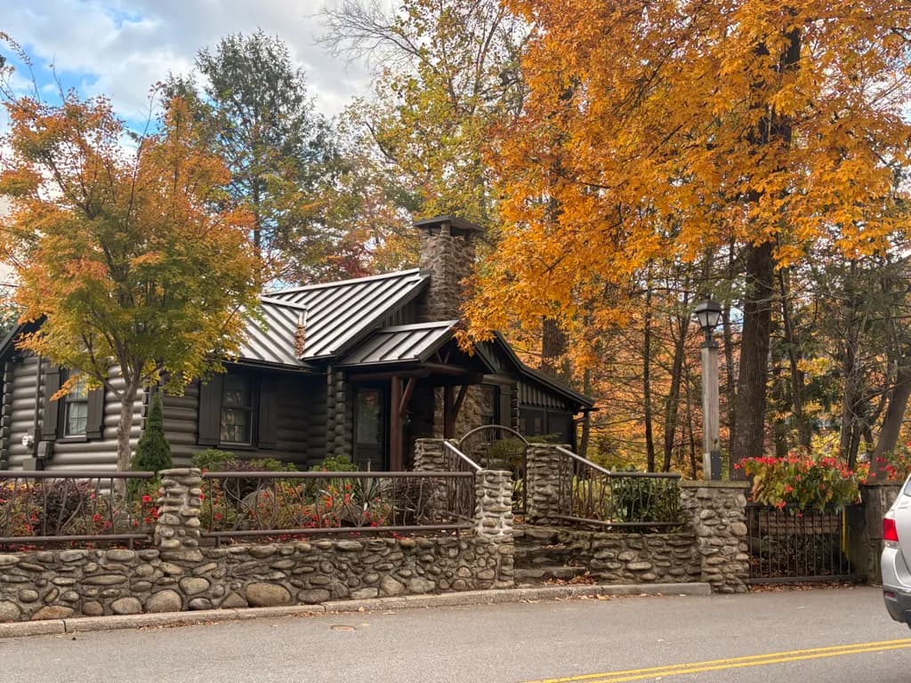 Autumn Cabin Gatlinburg TN