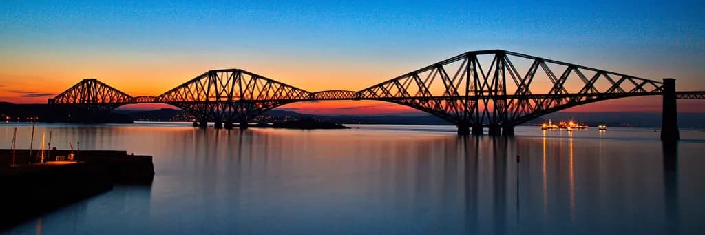 Ethereal Twilight: The Majestic Forth Bridge Reflection at Dusk