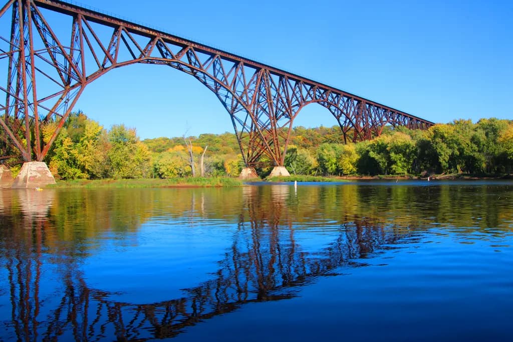 Captivating River Reflections: Autumn's Natural Beauty