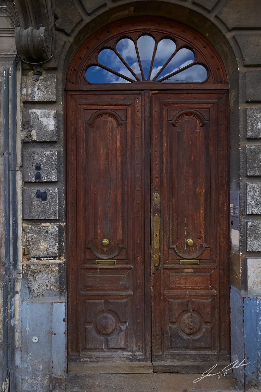 Bordeaux Doorway