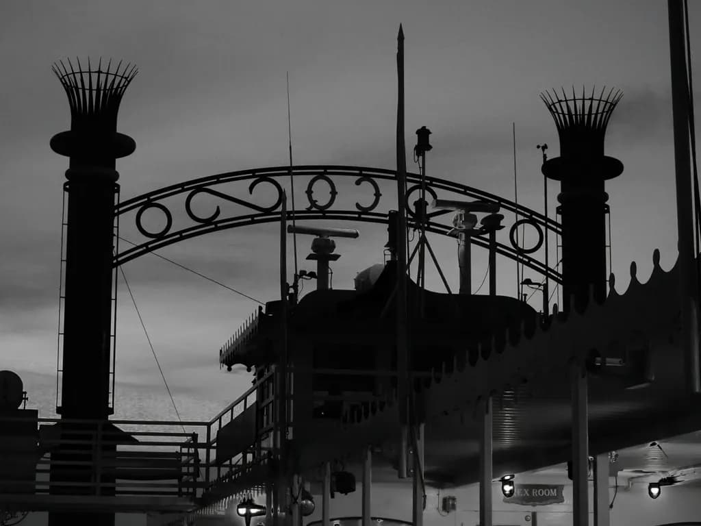 Creole Queen Silhouette