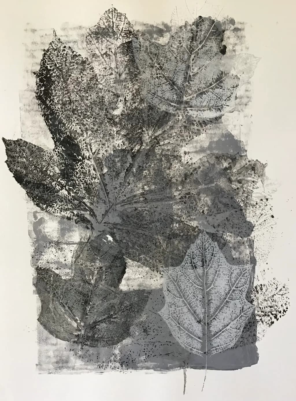 Monochrome Leaves