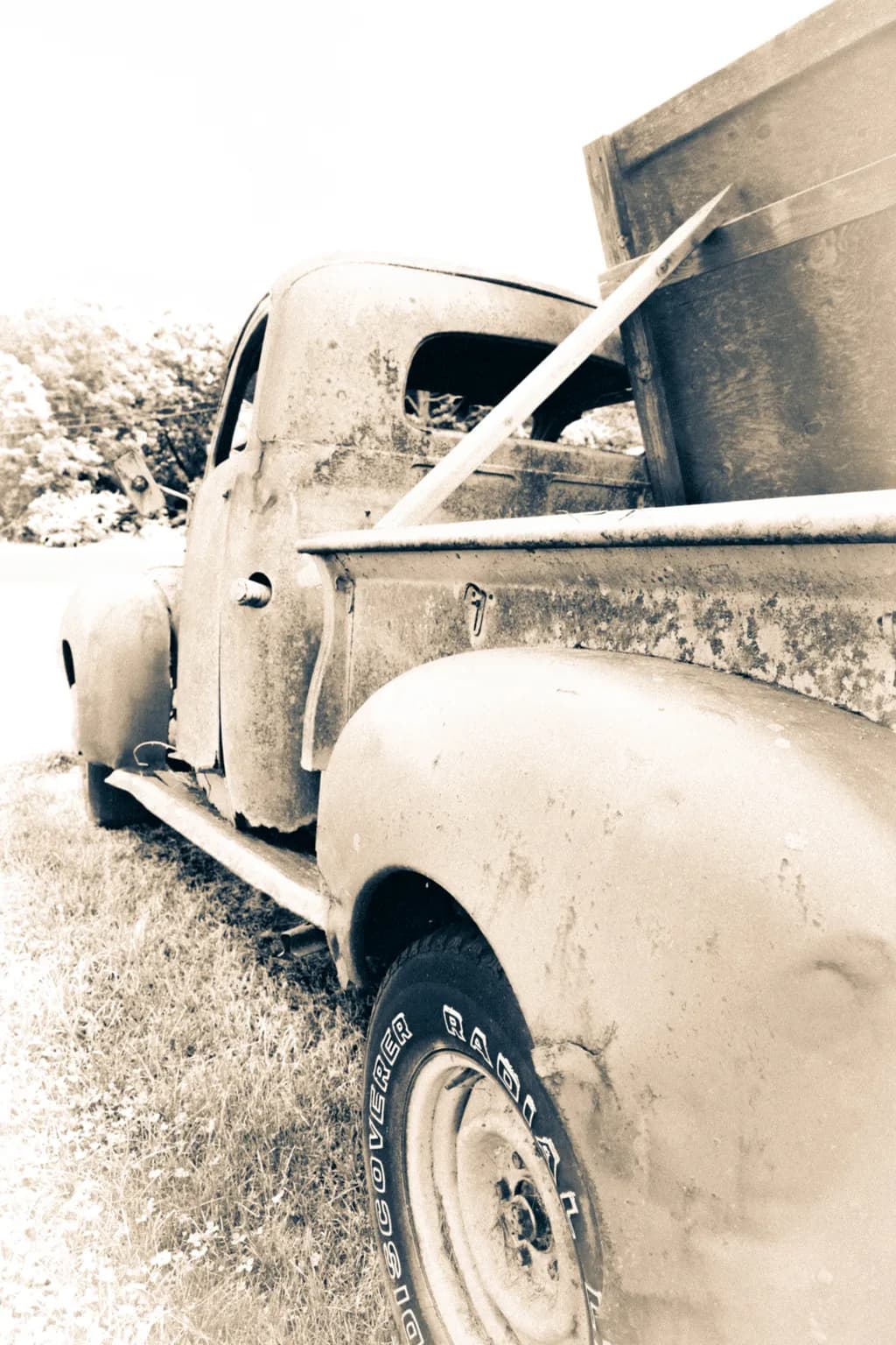 Rustic Memories: A Vintage Truck's Silent Story in Time