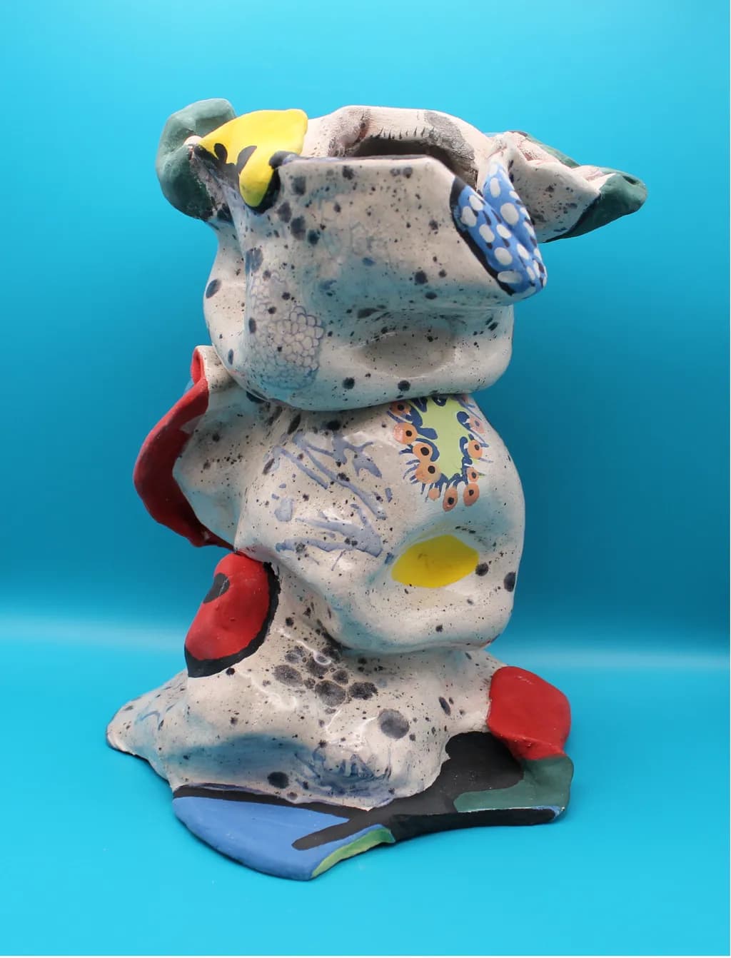 Colorful Abstract Sculpture: A Modern Artistic Expression in Creative Form