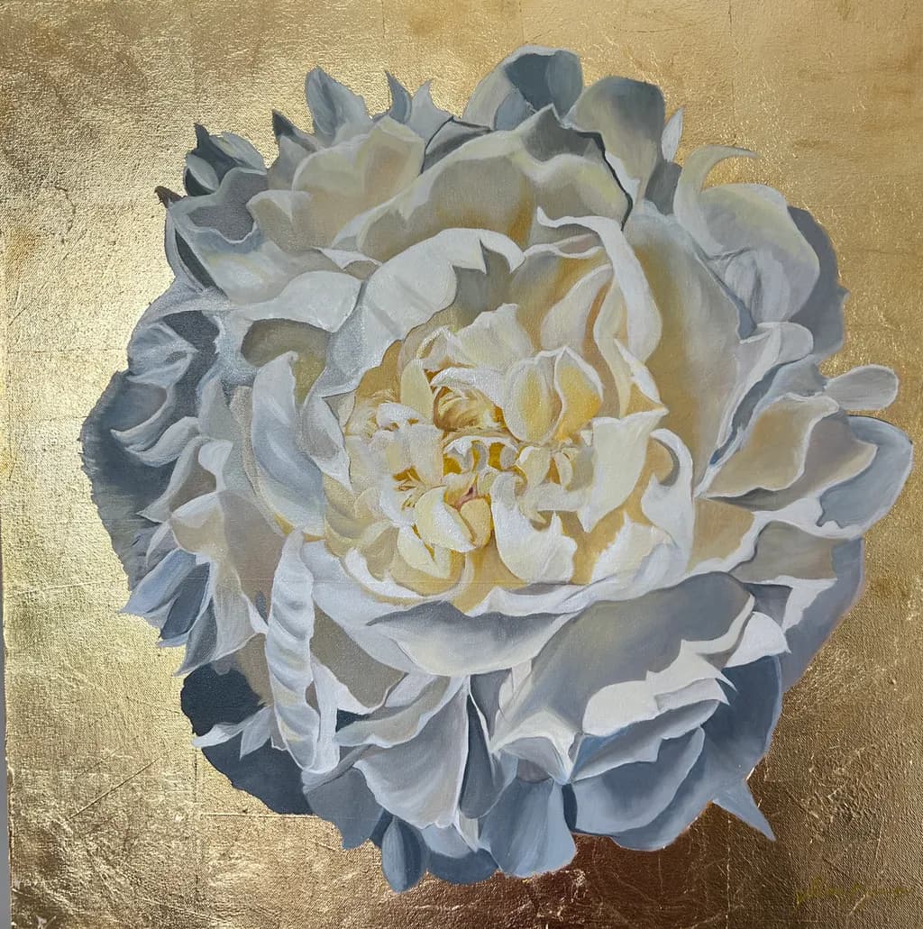 Golden Elegance: A Serene White Peony Bloom on Radiant Gold Canvas