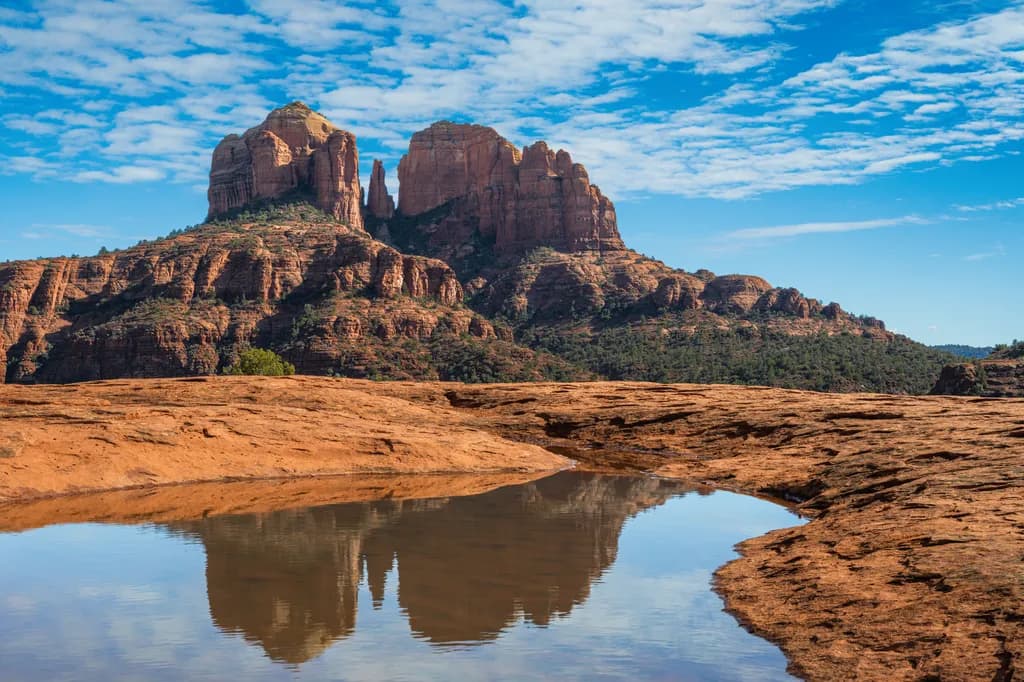 Majestic Reflections: The Iconic Cathedral Rock at Dawn