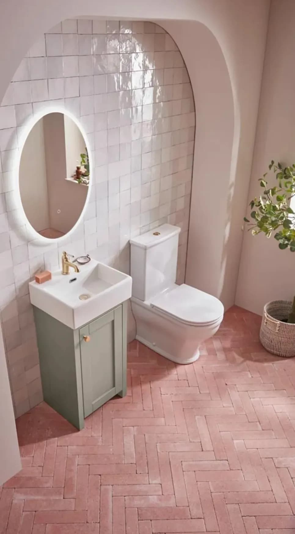 Serene Elegance: A Modern Bathroom Oasis with Soft Hues and Natural Touches
