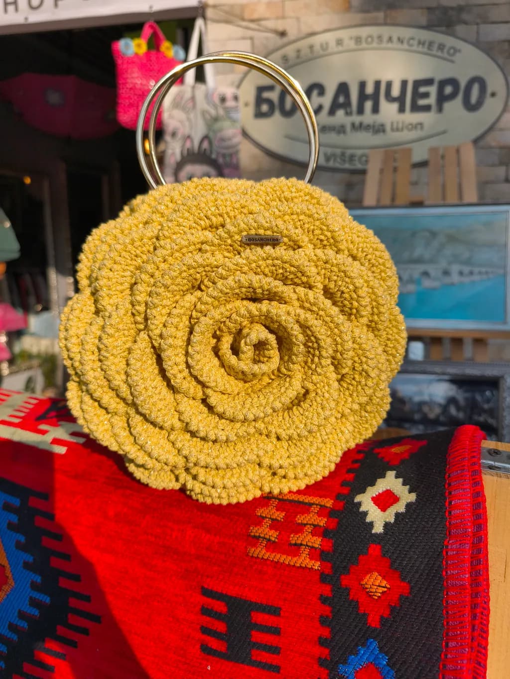 Golden Rose Handbag: A Floral Statement Piece for Every Occasion