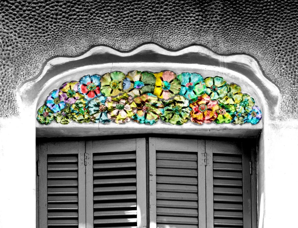 Colorburst Arch Flowers