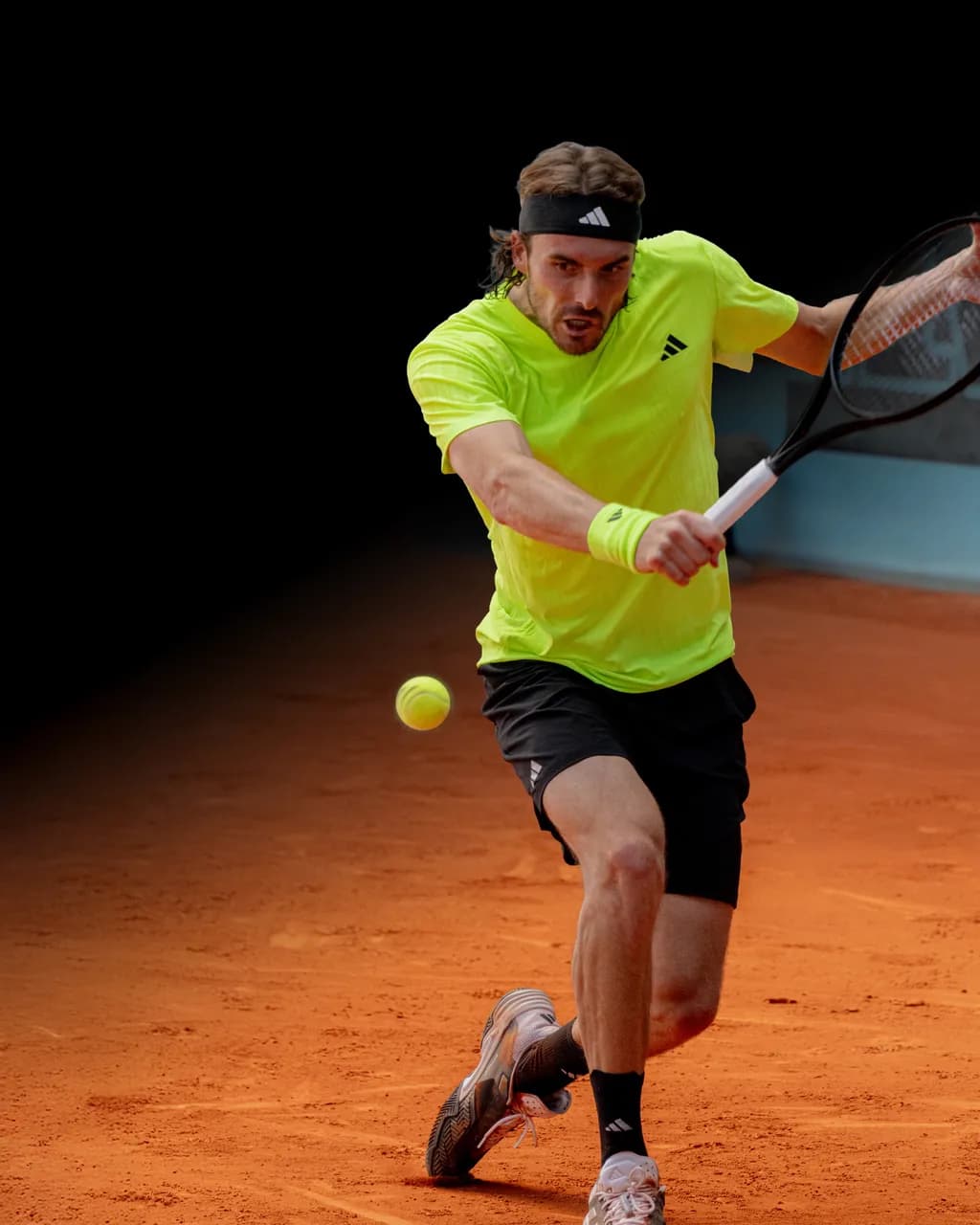 Dynamic Focus: The Essence of Competitive Tennis Action