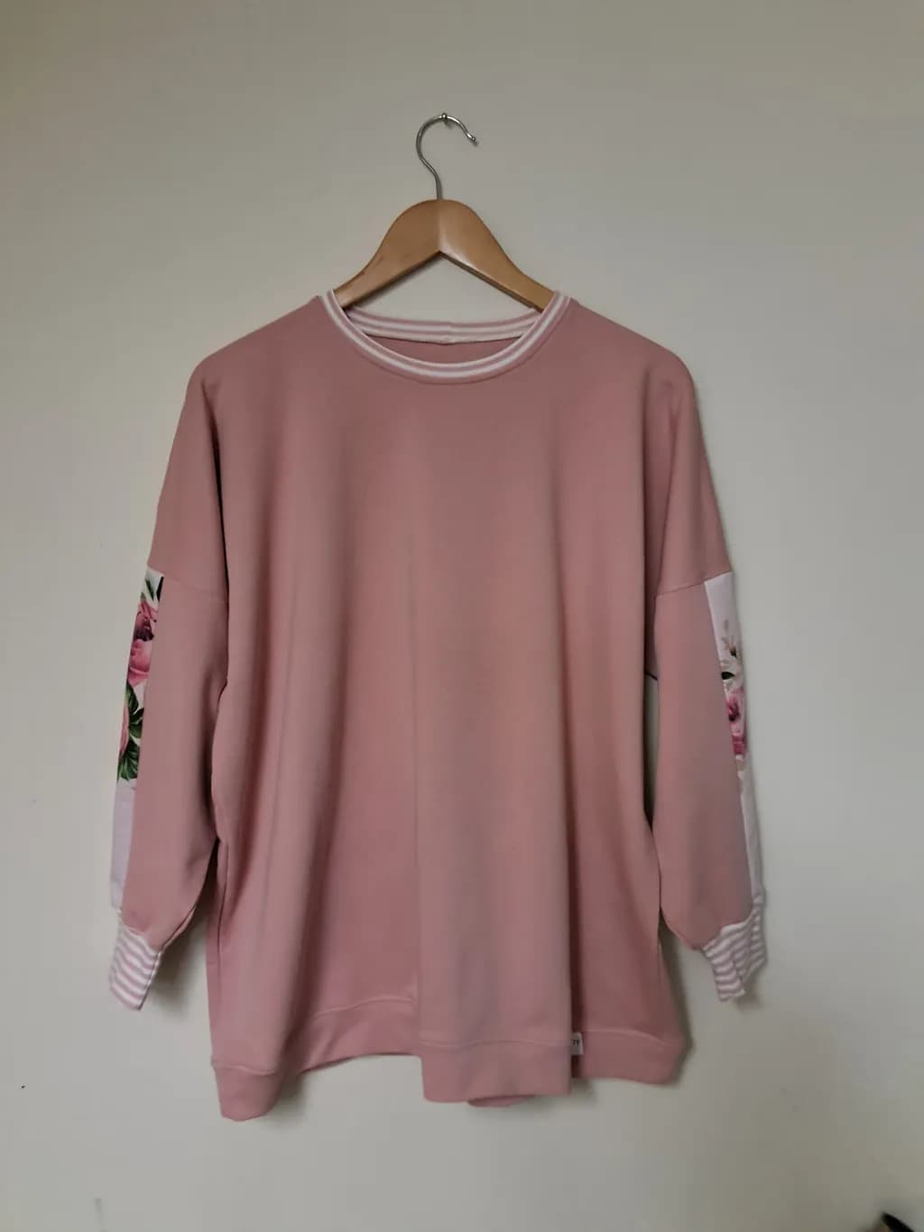 Blossom Breeze: Cozy Floral Pink Sweater for Effortless Style