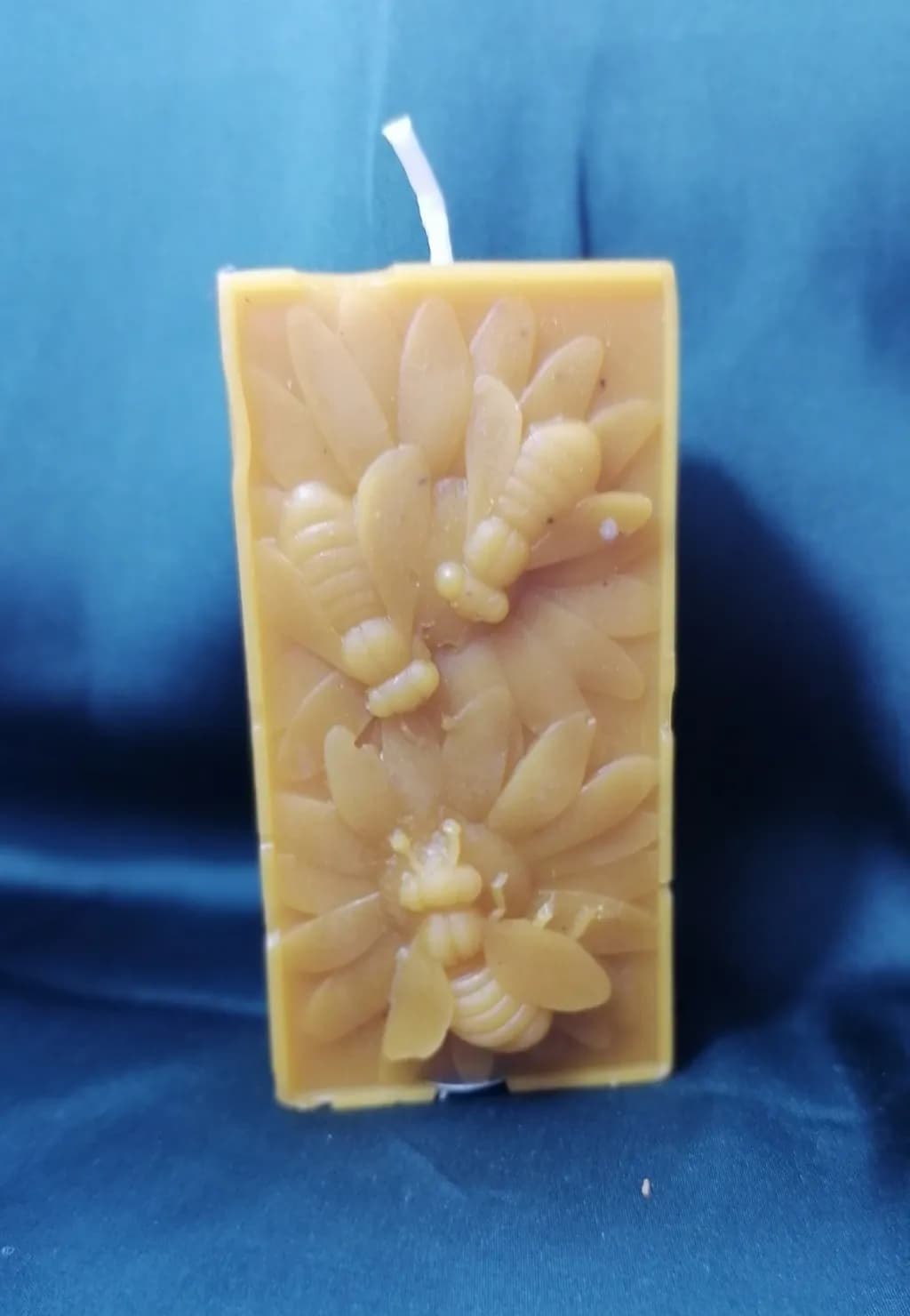 Honeybee Blossom Candle: A Handcrafted Natural Beeswax Delight for Eco-Friendly Home Decor