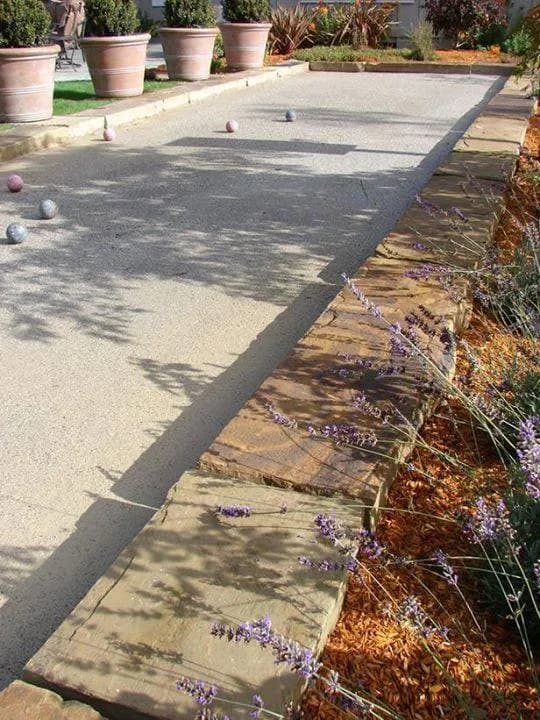 Serenity in Play: A Tranquil Pathway of Flowers and Leisure Games