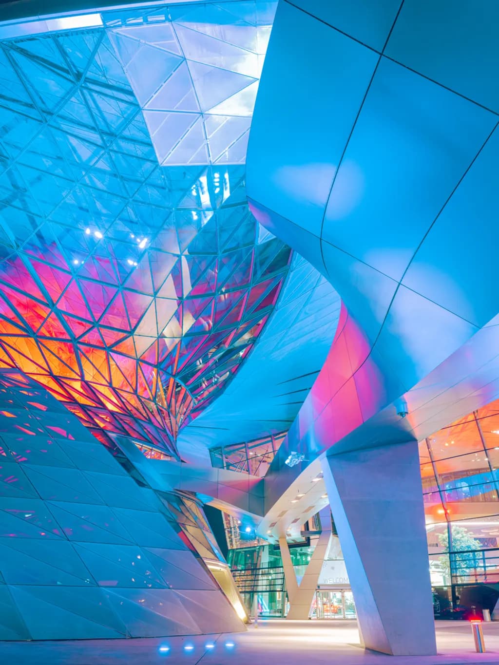BMW Welt Geometry