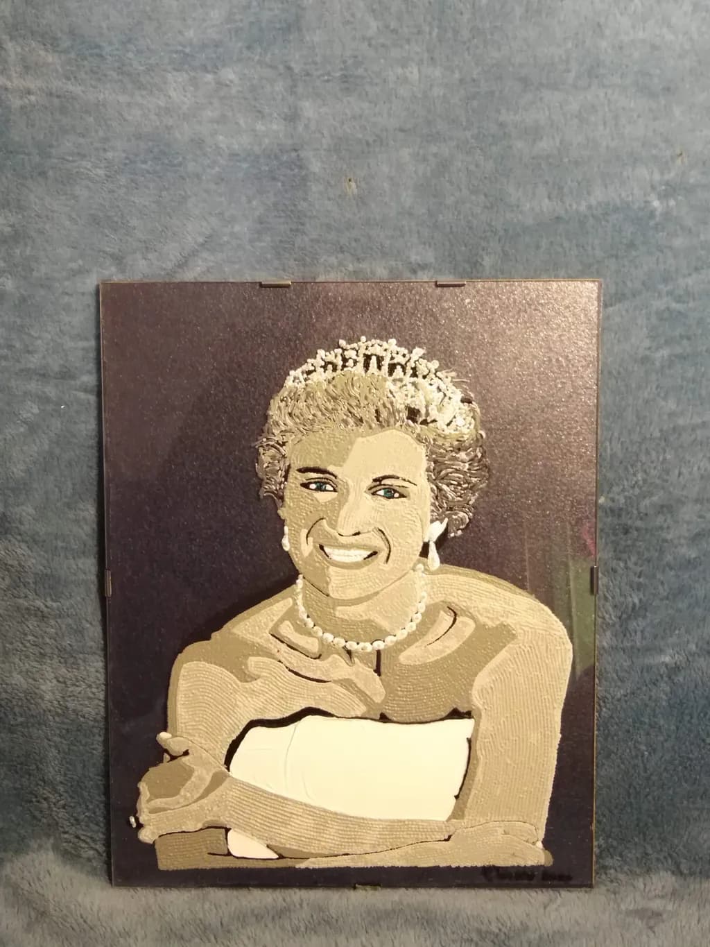 Elegance in Portrait: A Tribute to Royal Grace and Timeless Smiles