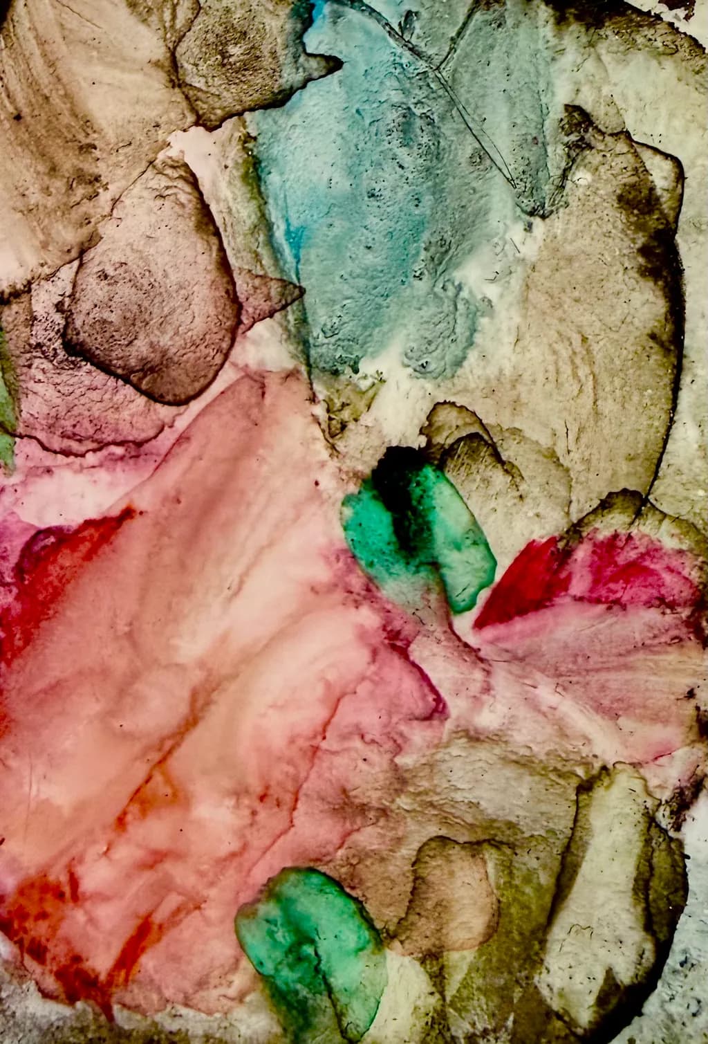 Fragmented Hues