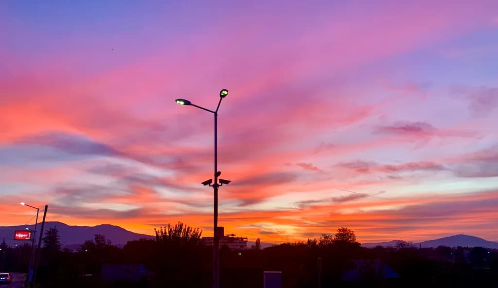Vibrant Urban Sunset: A Dance of Colors in the Sky