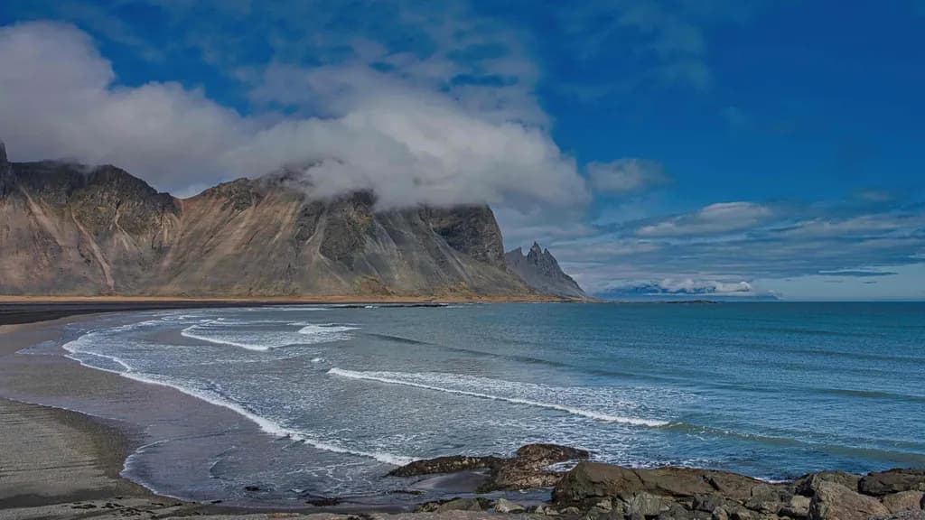 Verstrahorn Coastline