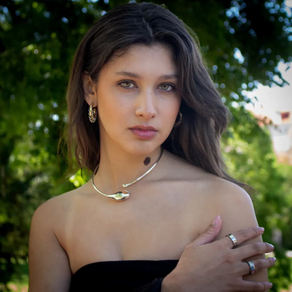Whispers of Elegance: A Portrait of Timeless Beauty in Nature