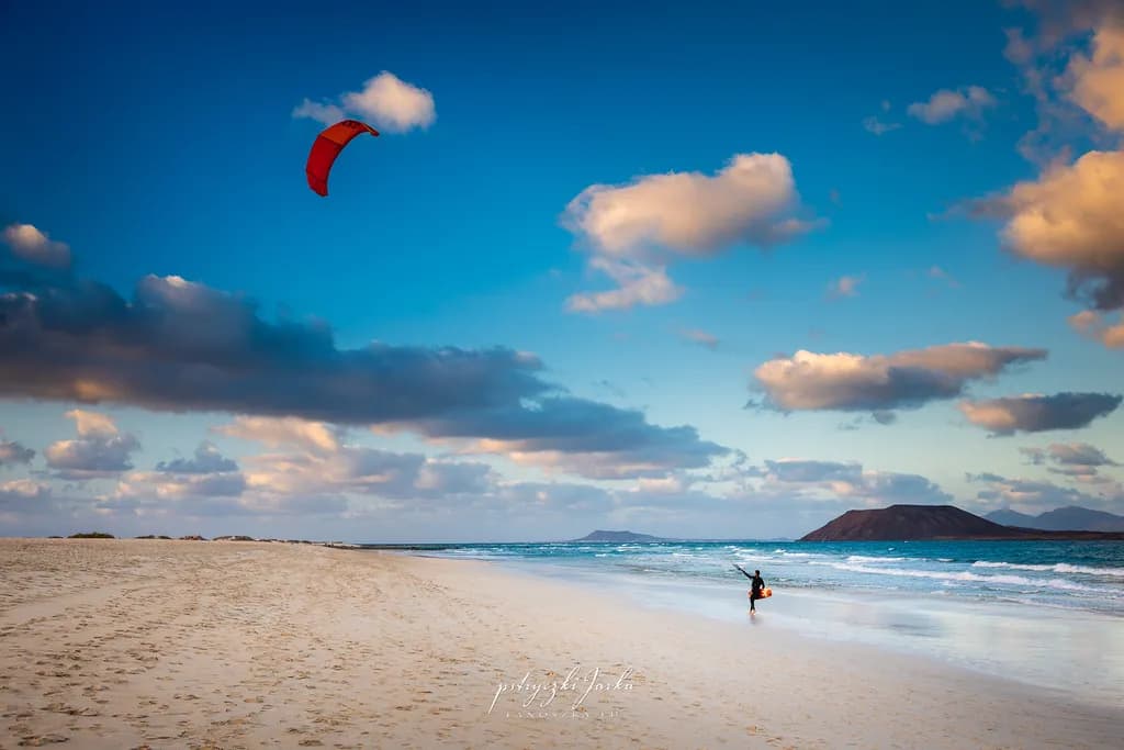 Kite Surfer's Horizon