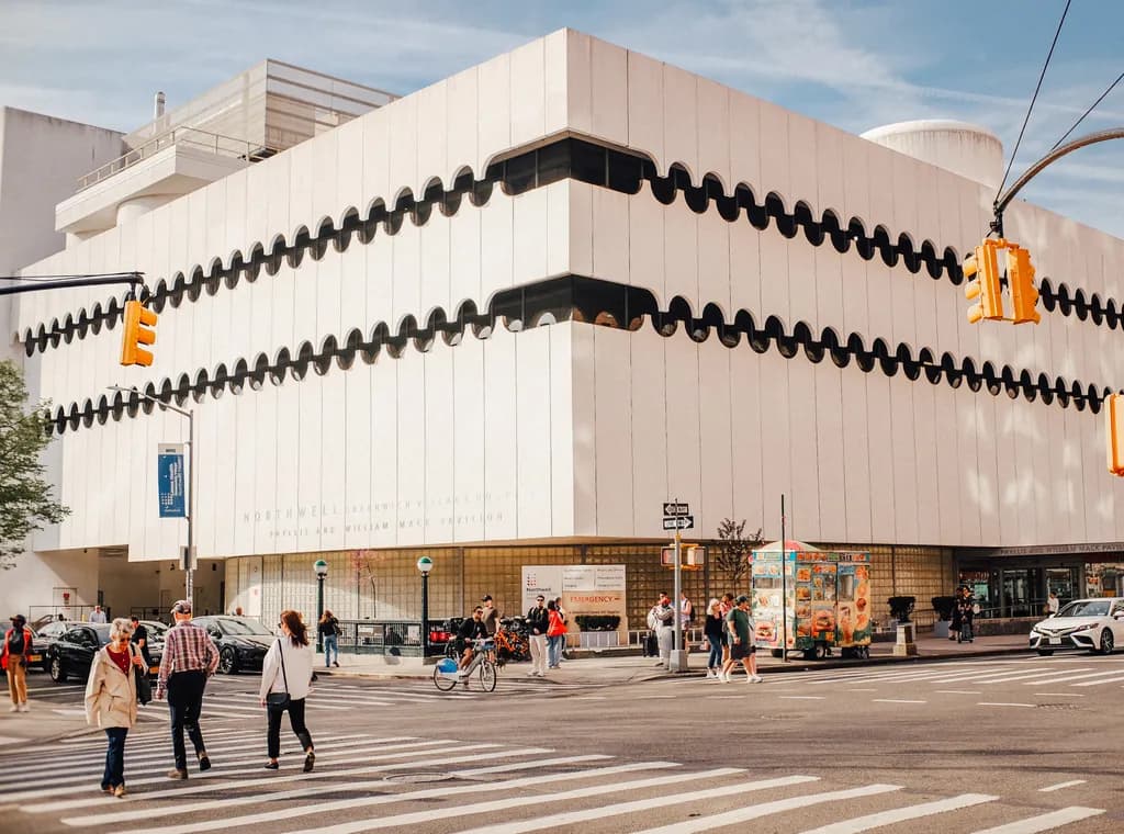 Urban Harmony: The Architectural Elegance of the Northwell Health Pavilion in NYC