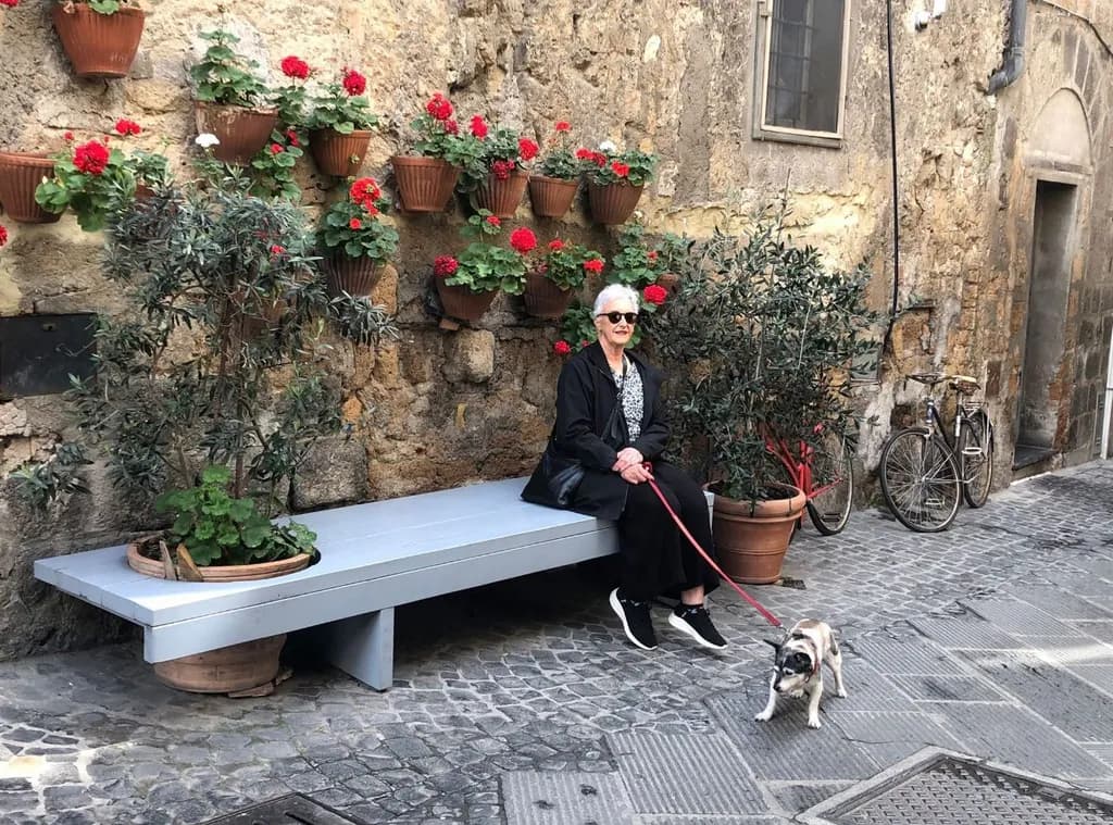Serenity in the Streets: A Woman, Her Dog, and the Beauty of Urban Life