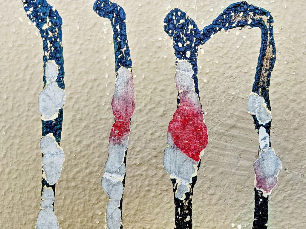 Vibrant Layers: An Abstract Exploration of Color and Texture in Peeling Patterns