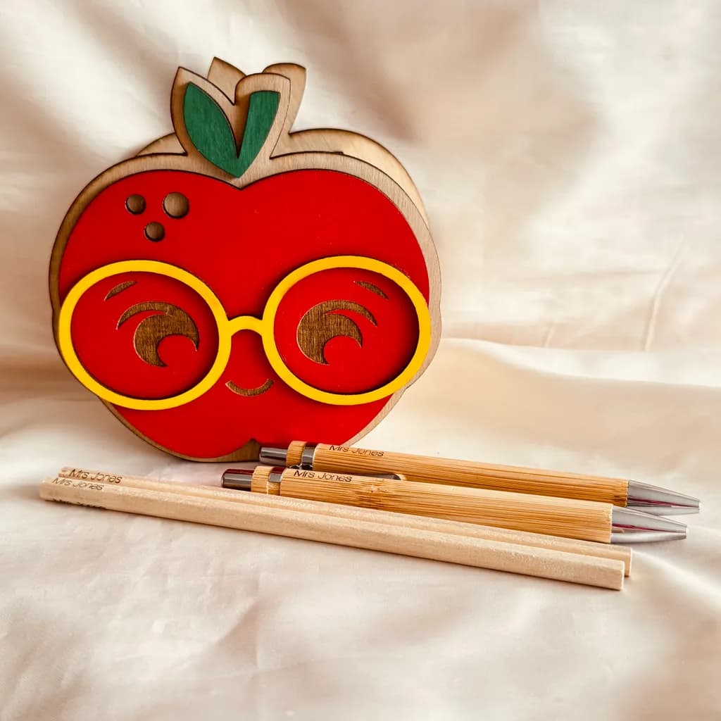 Cheerful Tomato Character with Glasses: A Whimsical Wooden Decor Piece for Creative Spaces